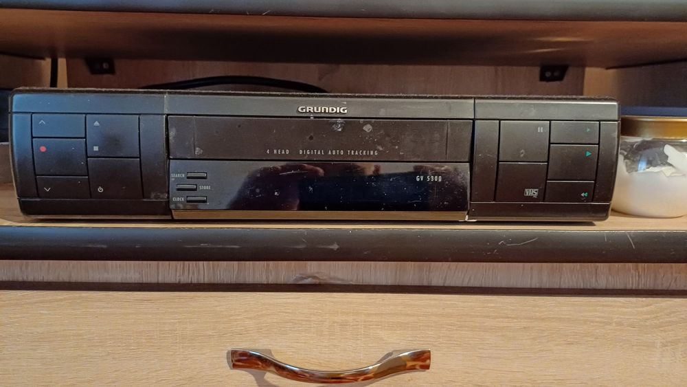 De vânzare video player cu înregistrare ORION  și recorder GRUNDING