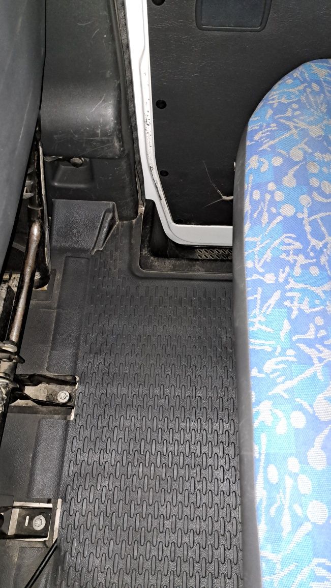 Vând Iveco Daily Doka.