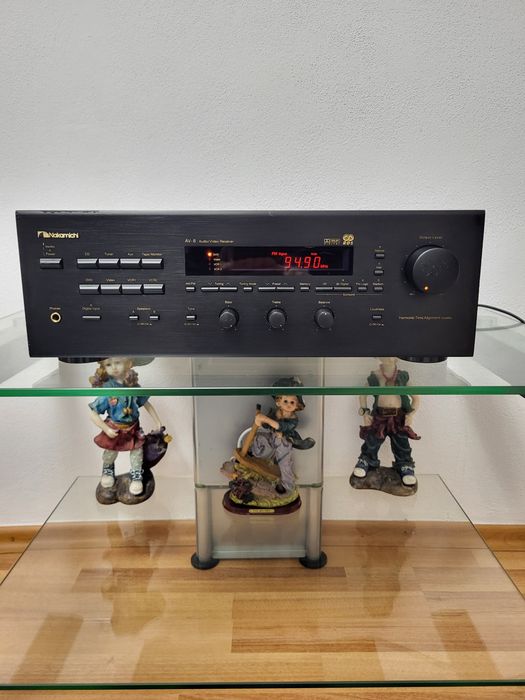 Amplificator/Receiver Nakamichi AV-8 stare foarte bună de funcționare