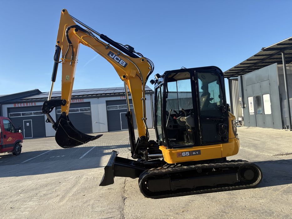 Excavator JCB 65 Z 6500 kg senile cauciuc 2016