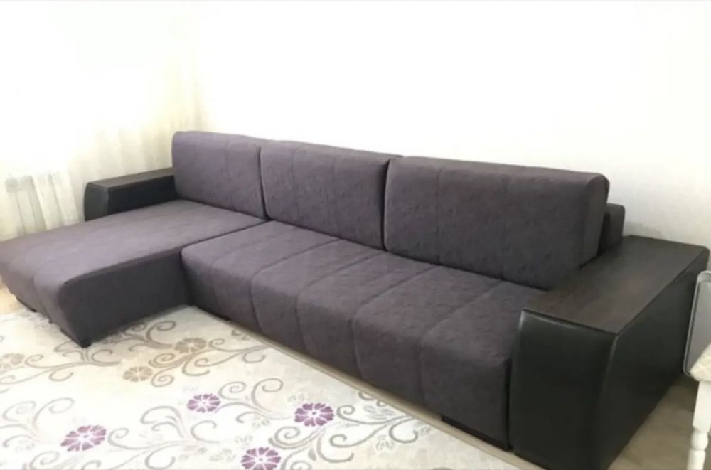 Продам диван раздвижной 3 метра