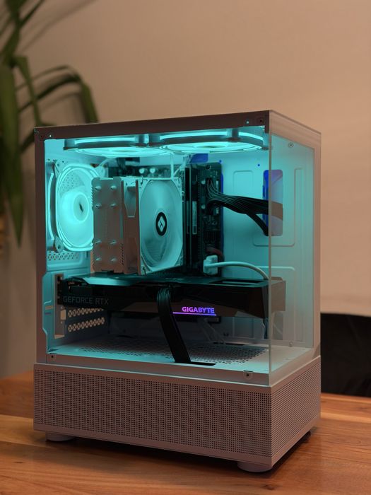 Pc gaming RTX 4060 i5 10400f 16 gb ram