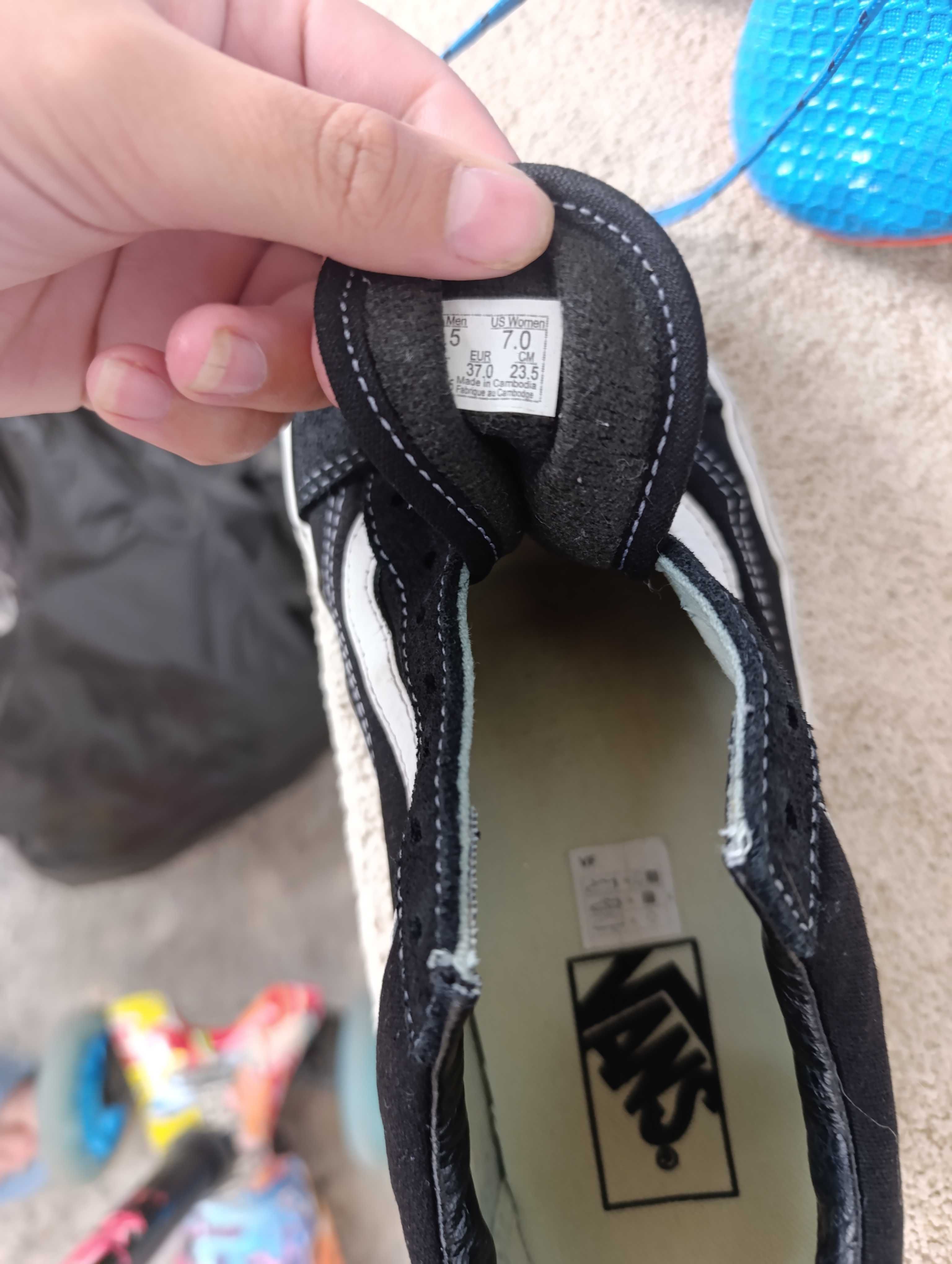 Vans кецове черни
