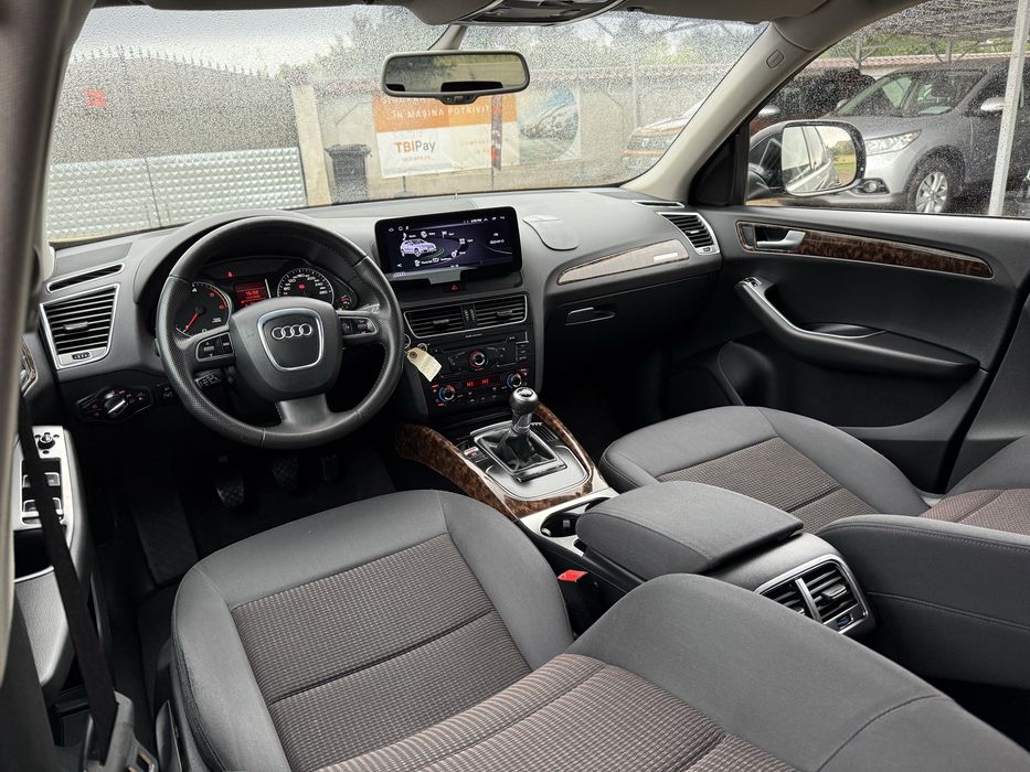 Audi Q5 Ambiente / 2.0 TDI 143 CP Euro 5 / 2010 / 4x4 Quattro / 9.999€