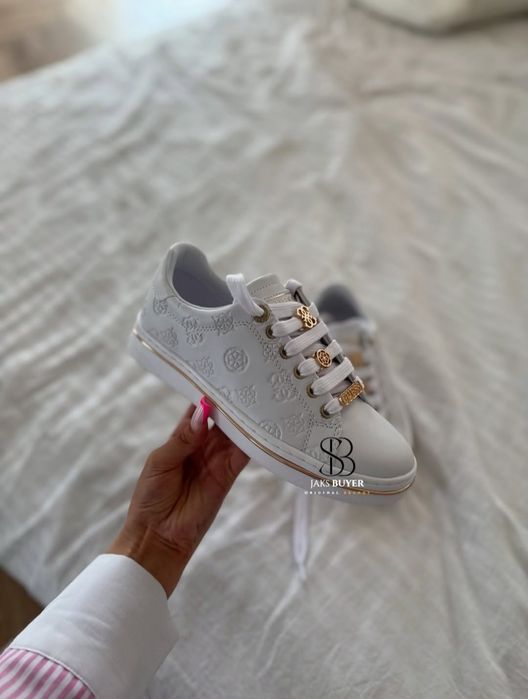 Продам  Кеды Guess