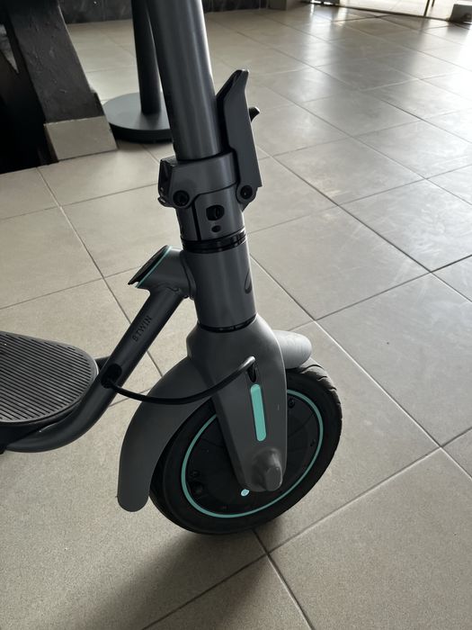 Trotineta electrica B-Twin dechatlon