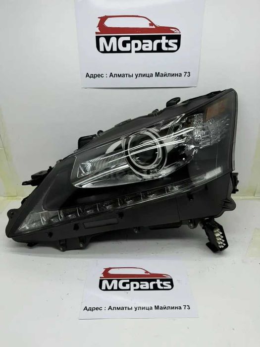 Фара б/у оригинал правая и левая от Lexus GS-350