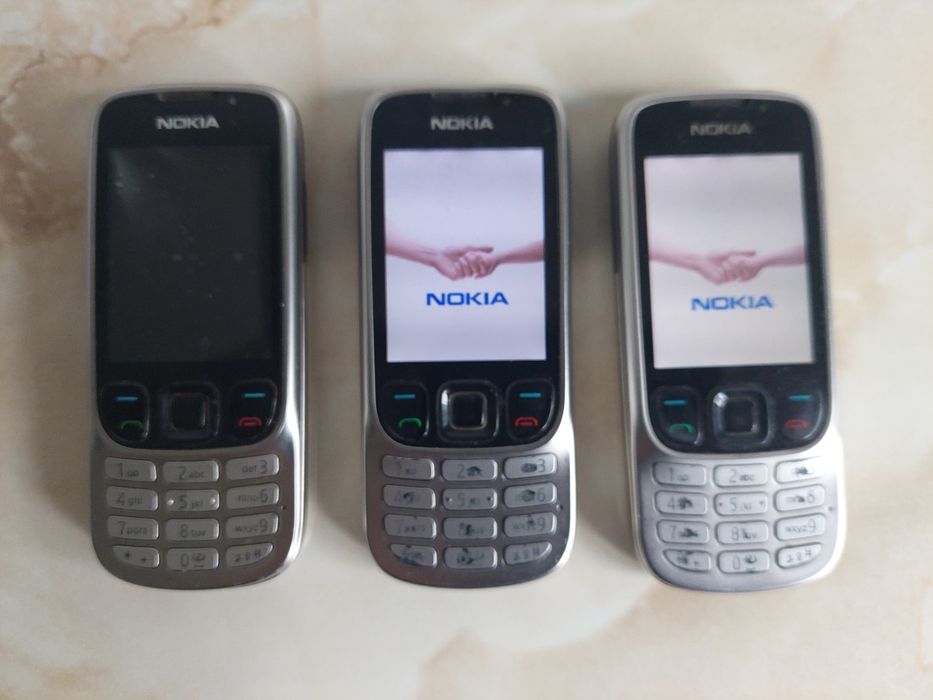 Vând trei Nokia 6303 classic (două codate) și (unul nu se mai aprinde)