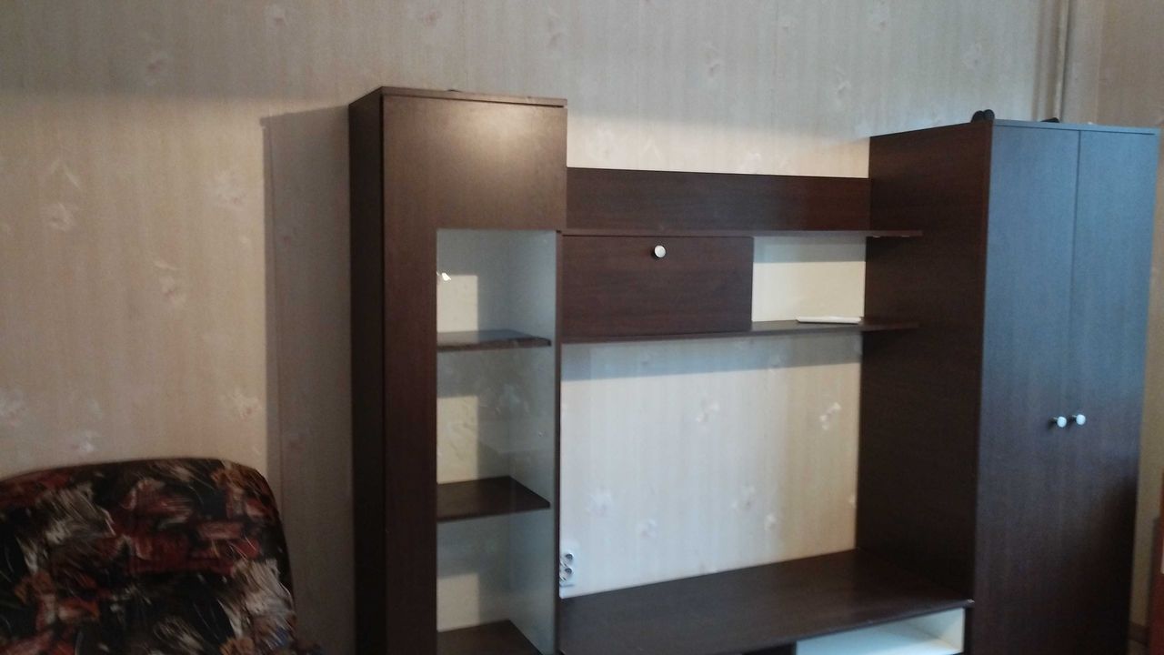 Дава се под наем Едностаен апартамент в Шумен, 5-ти полк - 44 кв.м за 178.5 € - Снимка #1