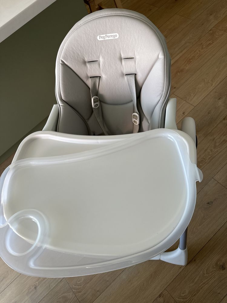 Стульчик для кормления peg perego follow me