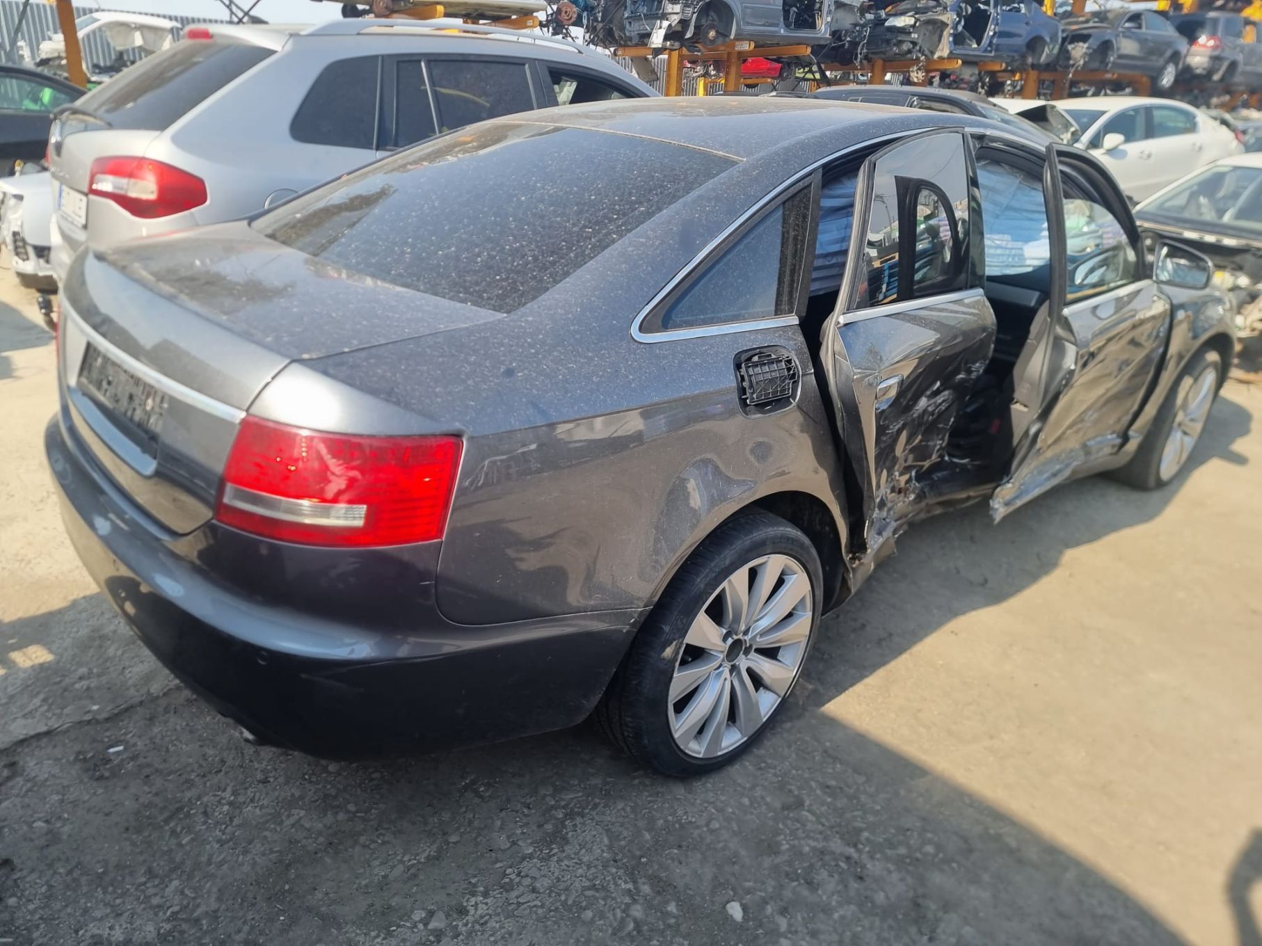 Broasca stanga spate 4f0839015 Audi A6 4F/C6 [2004 - 2008] 2.0 tdi BL