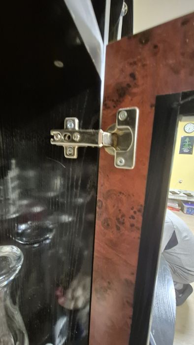 Продавам холна секция