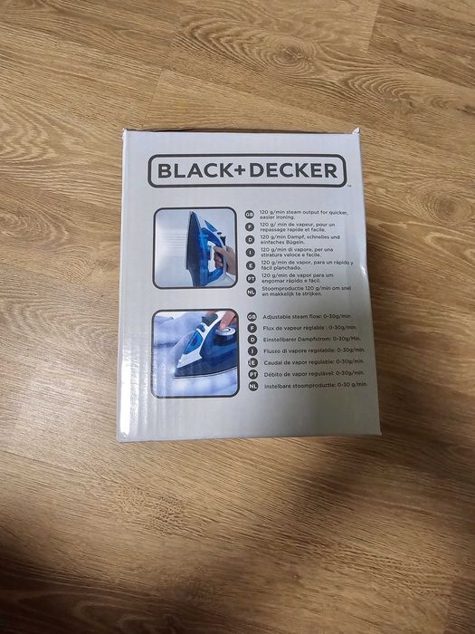Fier de călcat cu abur Black+Decker