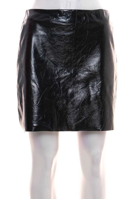 Черна права кожена лачена пола "H&M", номер 38, размер S-M