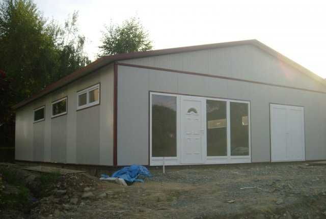 Casa modulara si garaje auto din structura metalica si panou sandwich
