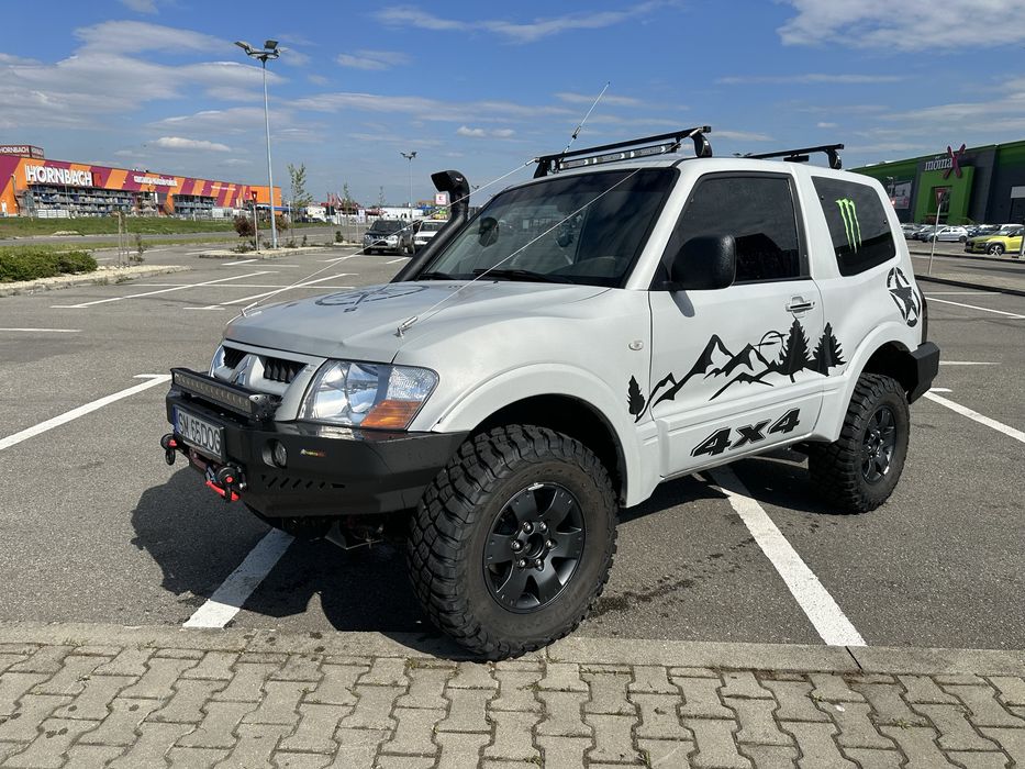 MITSUBISHI PAJERO MK3 – pregatit de aventura!