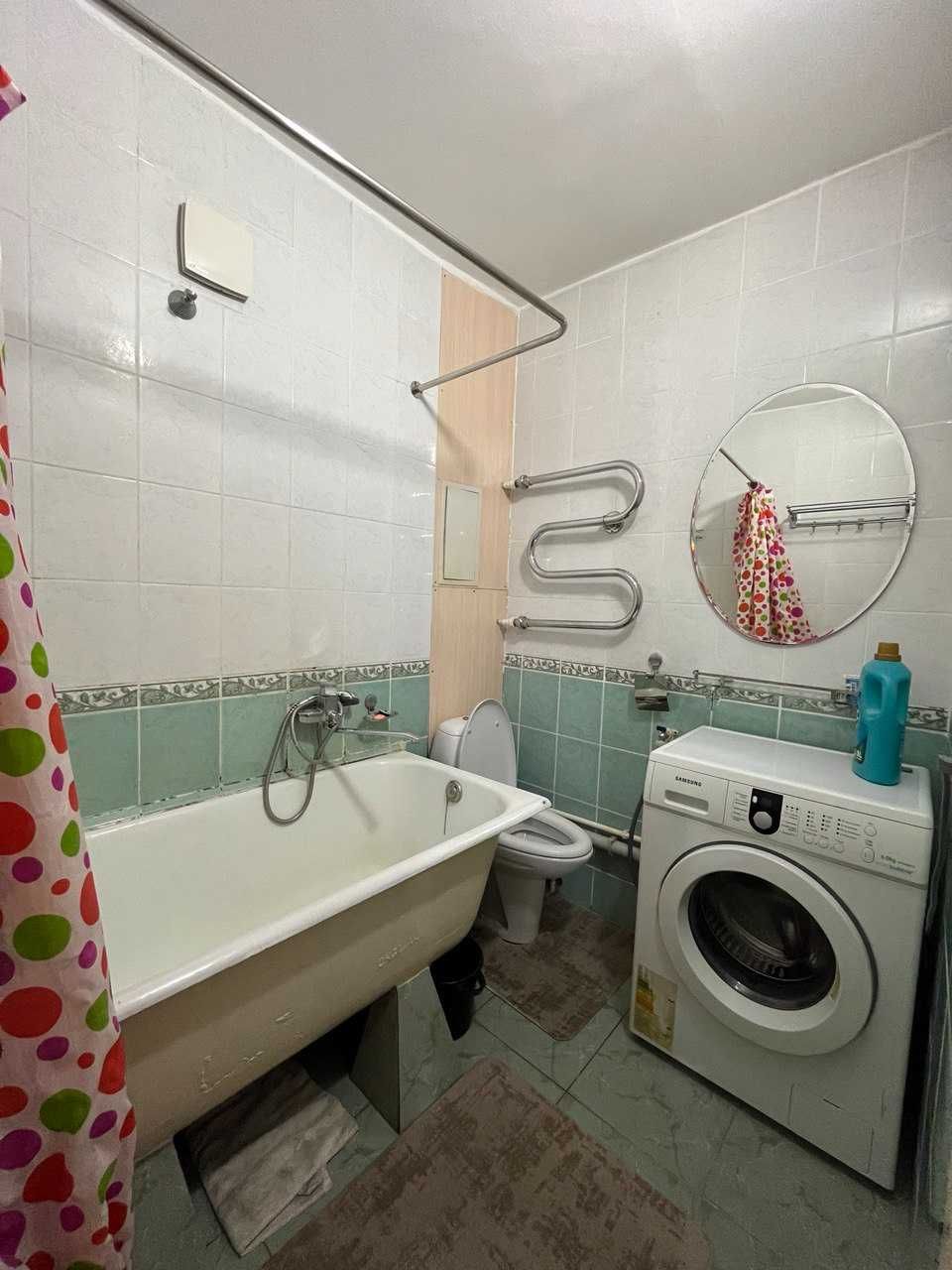 3-комнатная квартира, кирпичный дом, 4 этаж 3/4/4
На долгий срок.