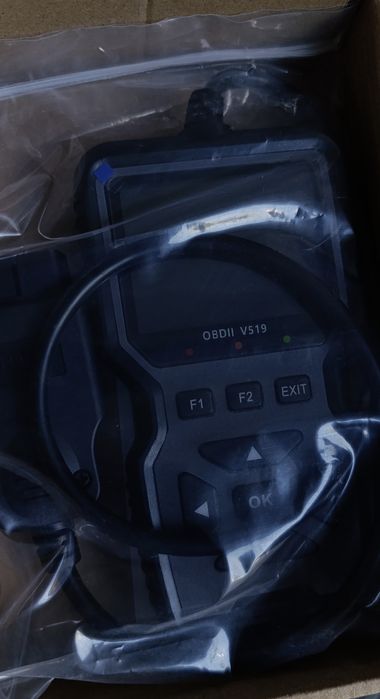 OBD ll  четец за грешки н автомобили