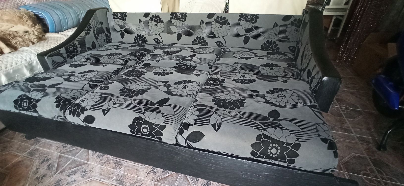 Продам диван б/у