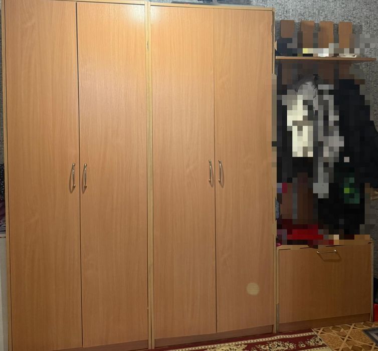 Продам прихожую!