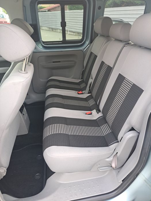 Vând VW Caddy 1.9 tdi