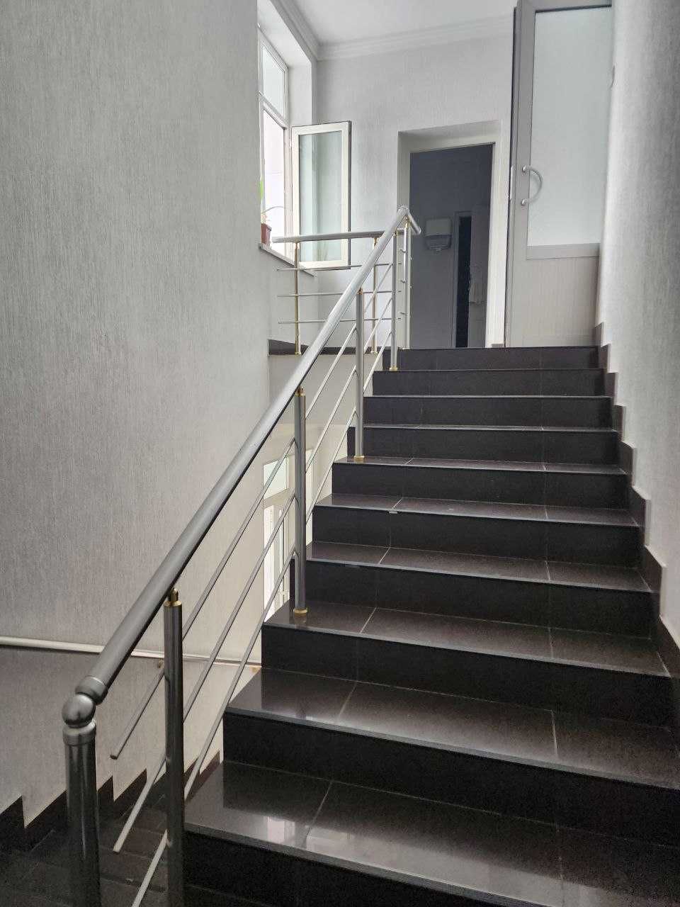 Egasi. Olmazor City - Bino ijarasi. Аренда для клиники, школы и тд.