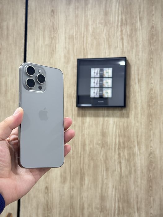 iPhone 15 max 256 gb Natural