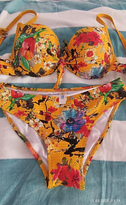 Продам купальник 44-46р. Новый.