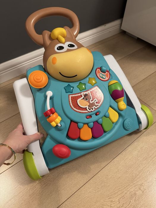 Antemergator si Masa de activitati B-Kids, Calut