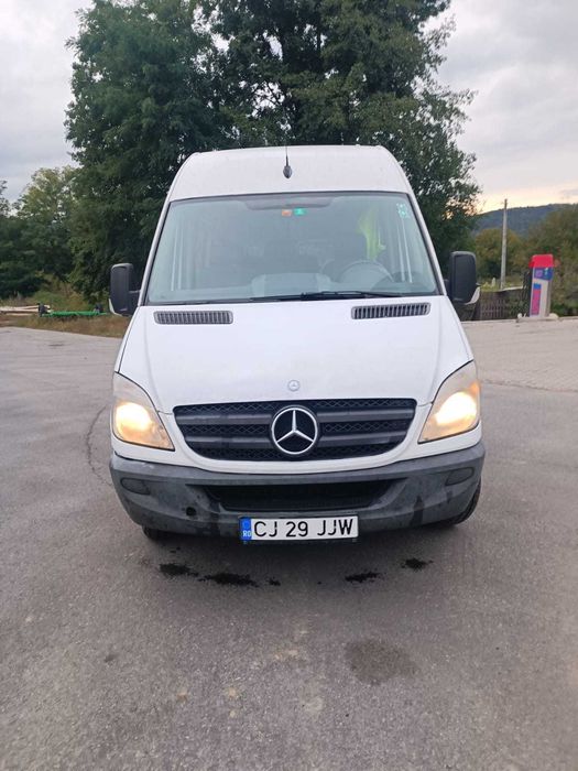 Vând Mercedes Sprinter Bus 9 locuri, 313 cei, 2011 8500 euro fix.