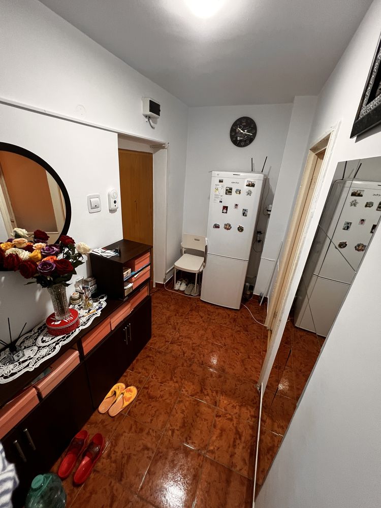 Vand apartement 2 camere bloc Z6