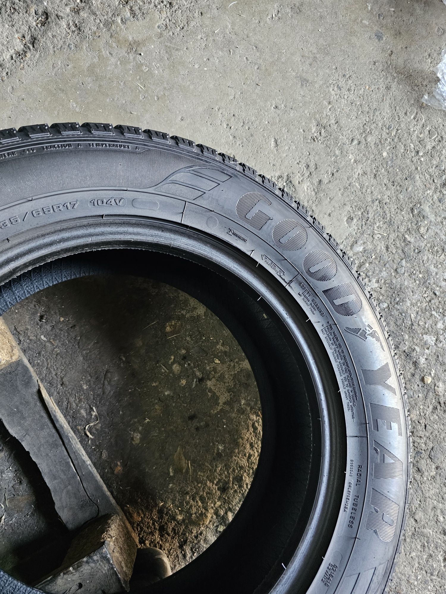 2 anvelope vara 235 65 17 Goodyear 7mm 2019