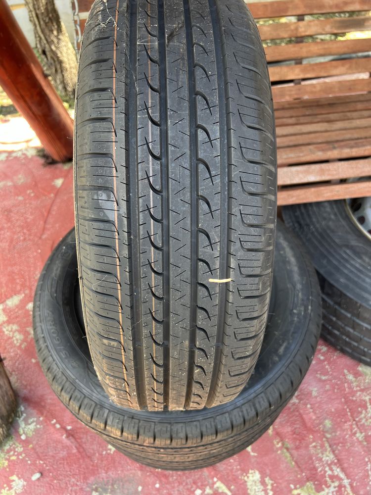 Anvelope GoodYear M/S 215/60/R17