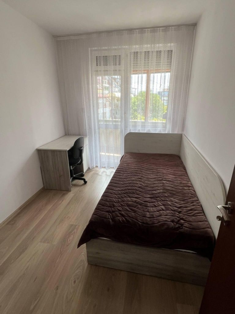 Тристаен апартамент под наем в кв.каменица 2