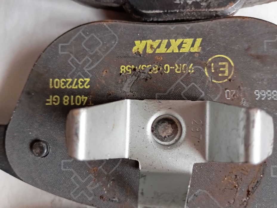 Накладки Textar 2372301 / 4018 G нови, комплект   Ford / Mazda / Volvo