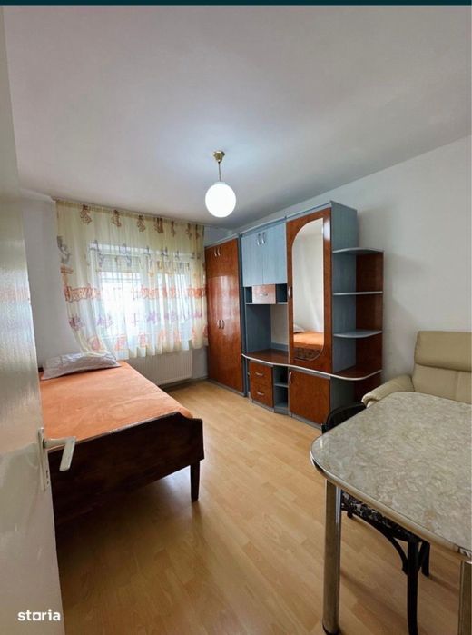 Vand mobila second hand