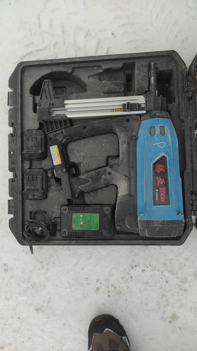 Монтажный пистолет+штраборез