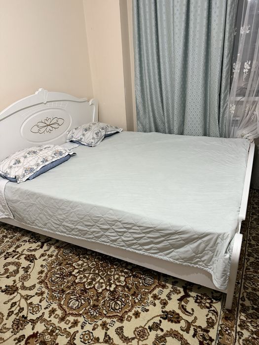 Кровать двухспальняя