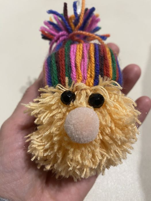 Малки шапчици от прежда