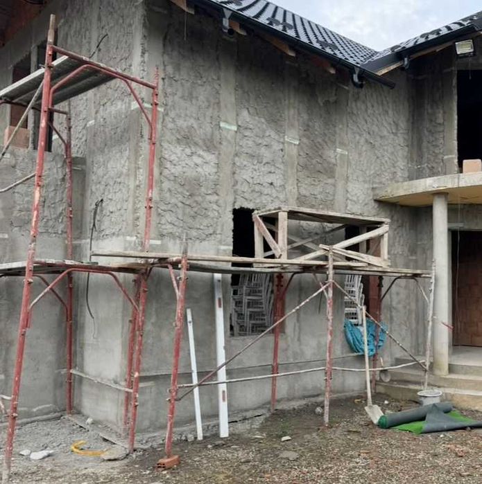 Inchiriez schela pentru lucrari la inaltime