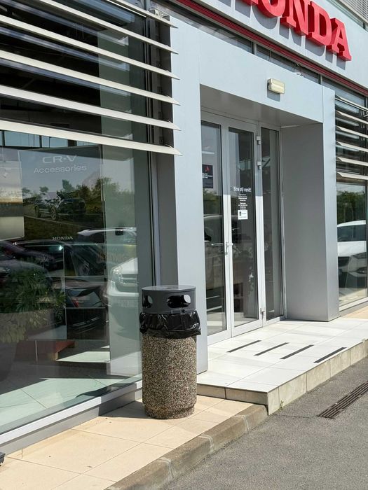 Cosuri de gunoi stradale din beton-discount la orice comanda!