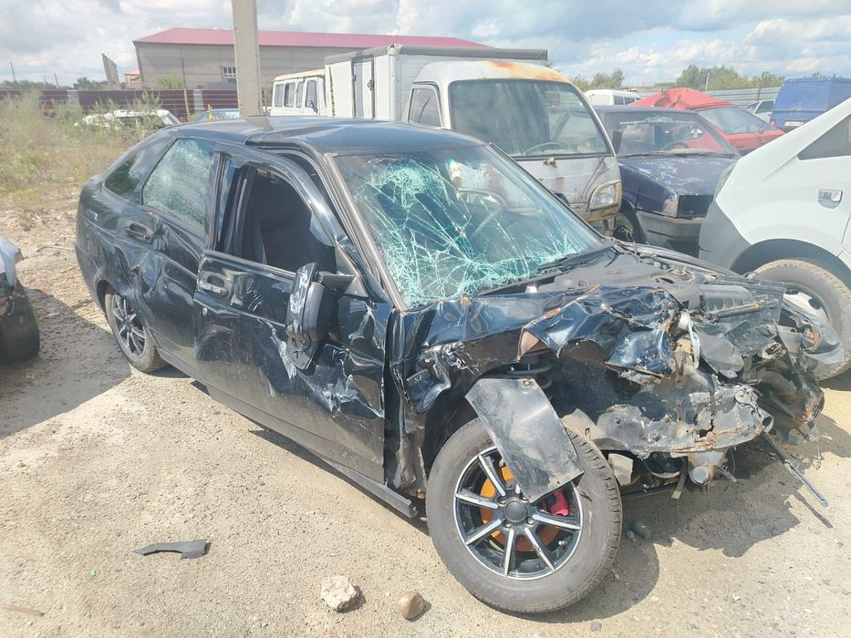 Приора на запчасти