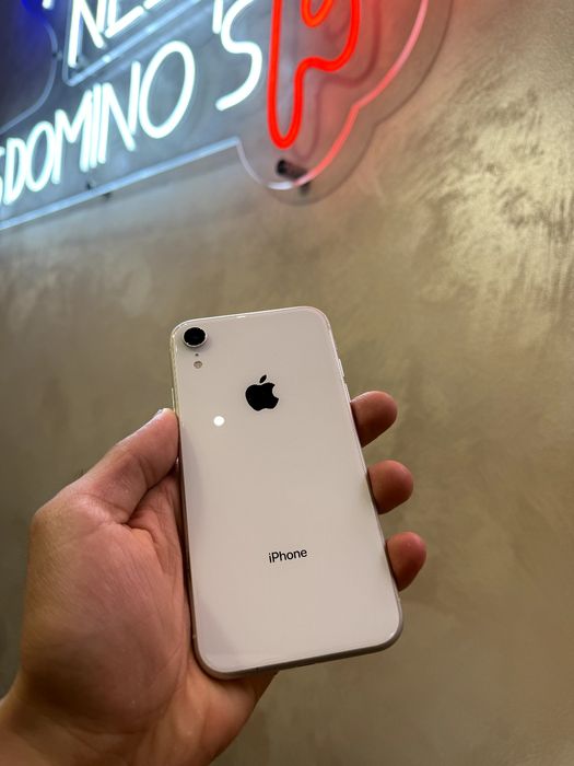 Iphone xr           .