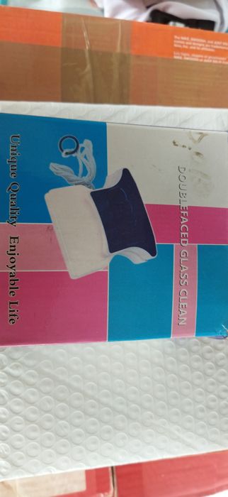 Vând ștergător magnetic pentru geamuri