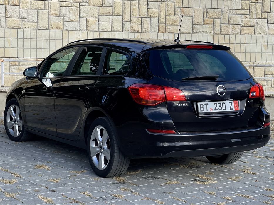 *Opel Astra Sports Tourer J~02.2011~1.7CDTI/6TRPTE/125cp~EURO5*