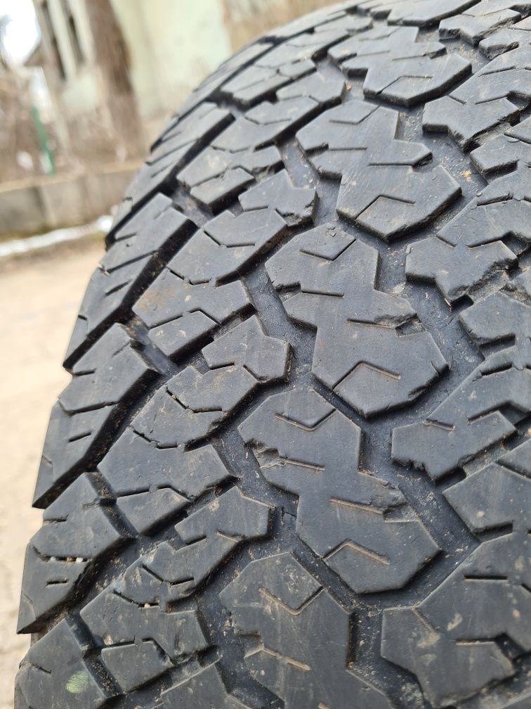2 бр. гуми 255/60/18 Gripmax DOT 4819 5-6 mm