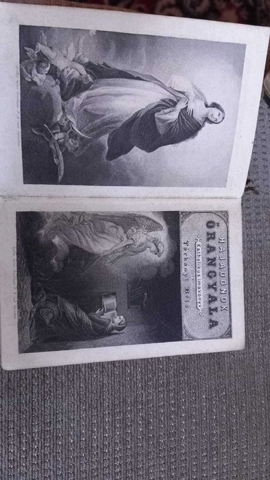 Cărți vechi din anul 1882.