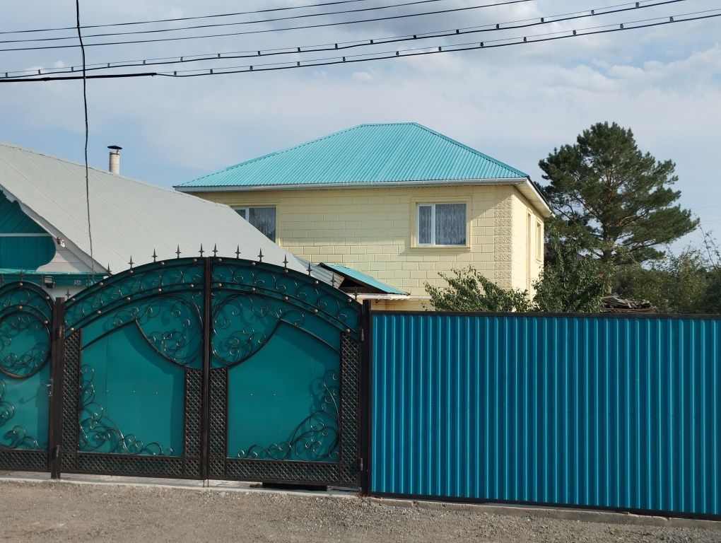 Срочно СРОЧНО продам дом 2 этажа