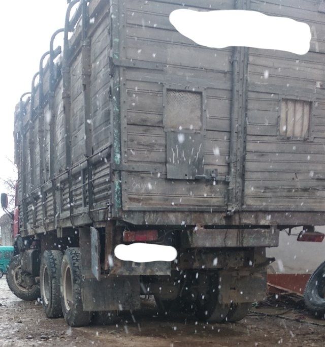 KAMAZ 1982 йил хамма жойи ишлайди. Майдалаб сотадиганлар учун.