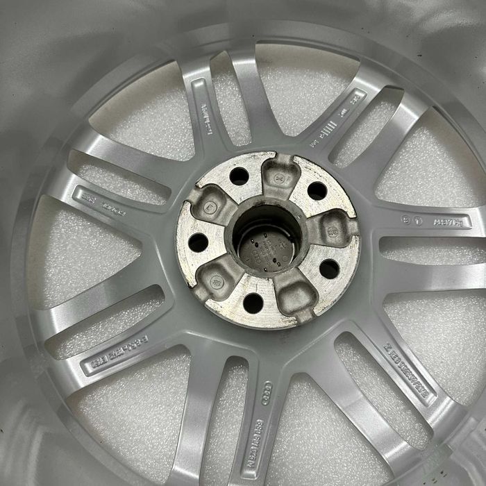 Jante Audi TT  TTS A3 R18 TVA19%